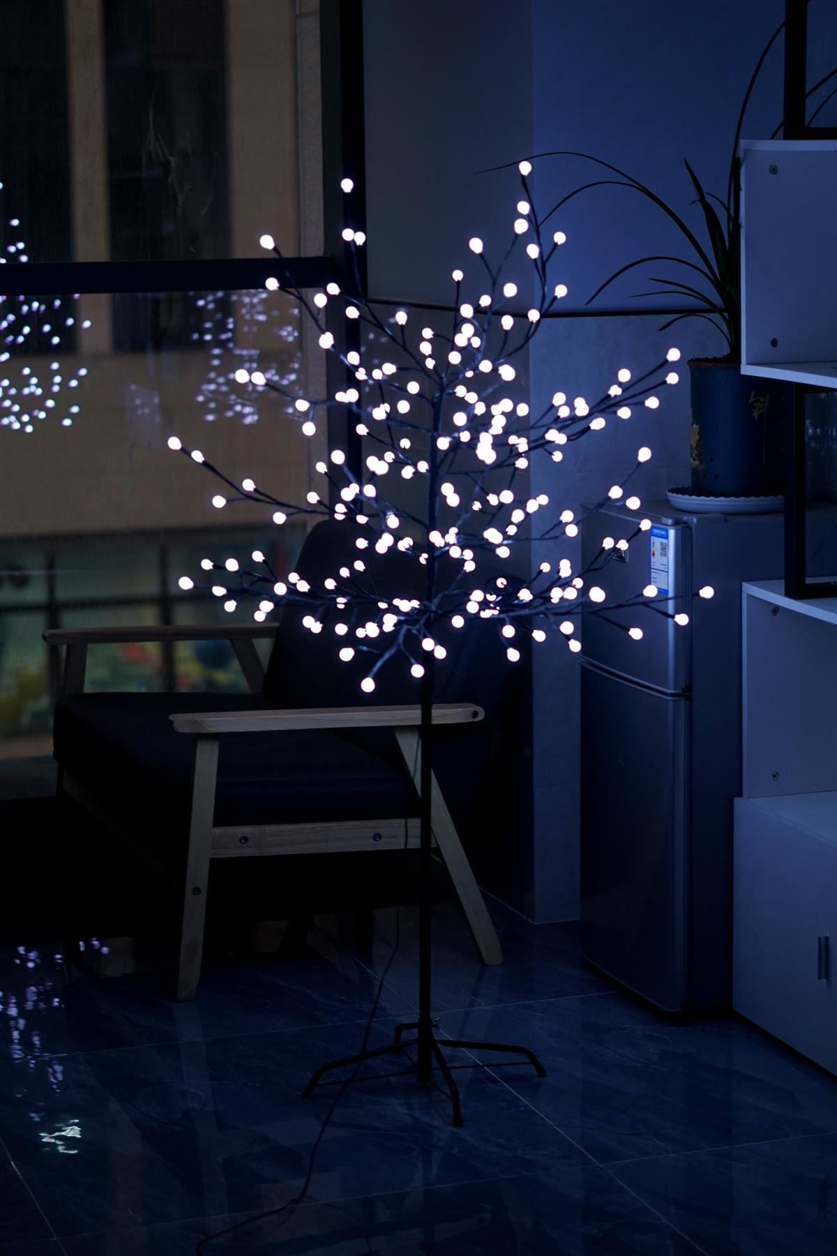 5ft LED Berry Tree - White