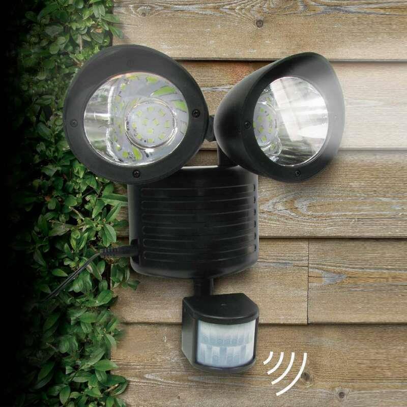 22 LED Solar Sensor Light