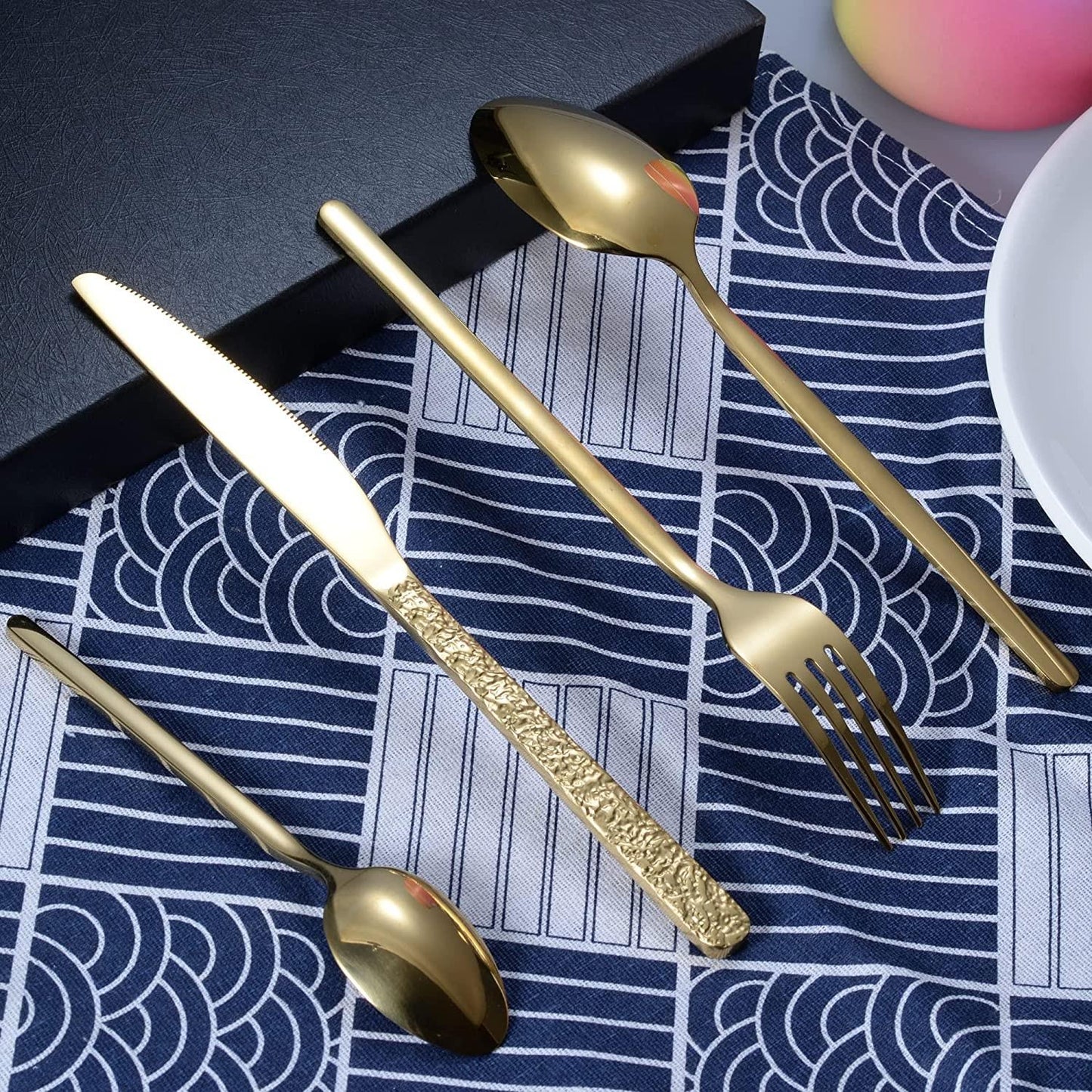 16pc Gold Hammered Cutlery Set