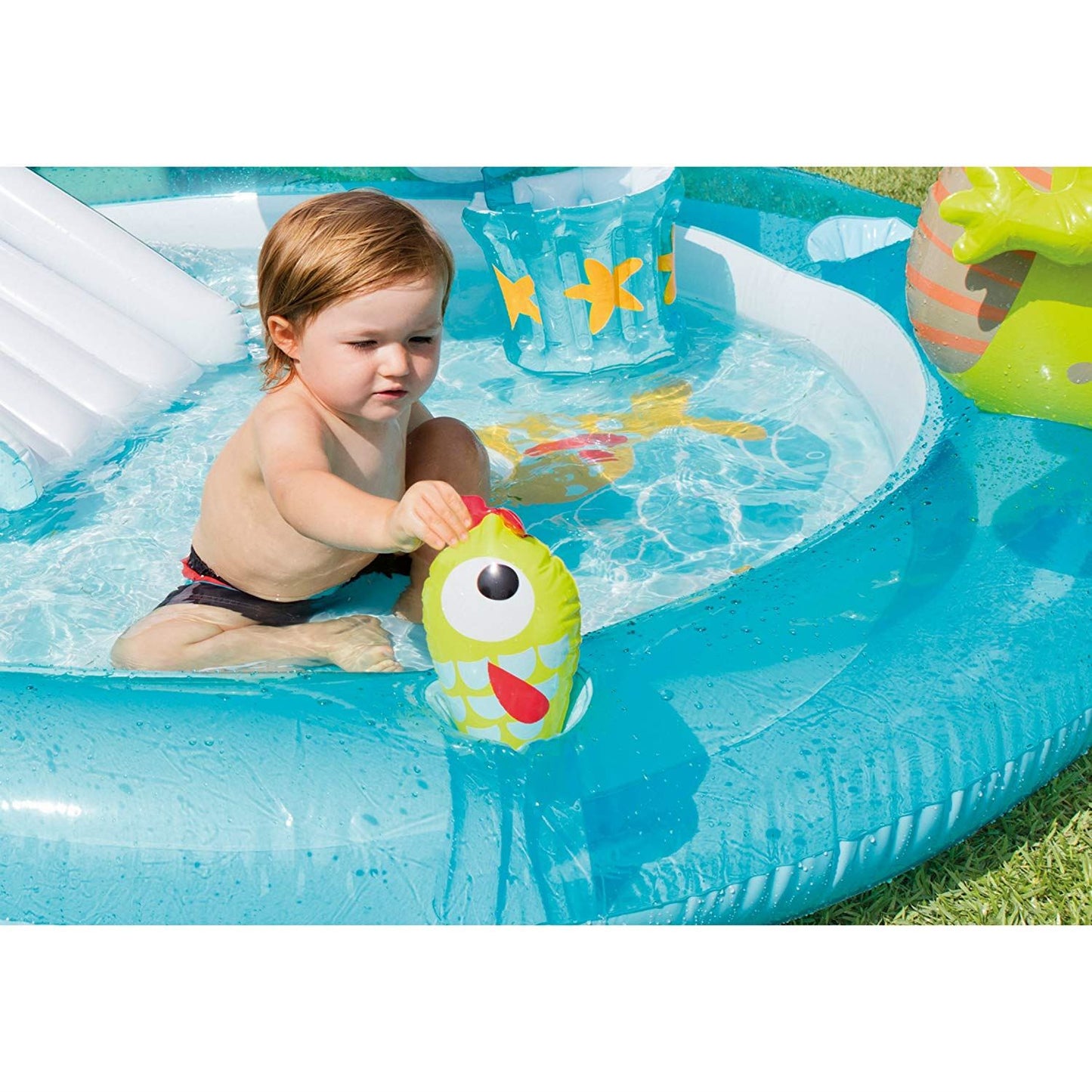 ty5152 Gator Play Centre 80" x 68" x 35"