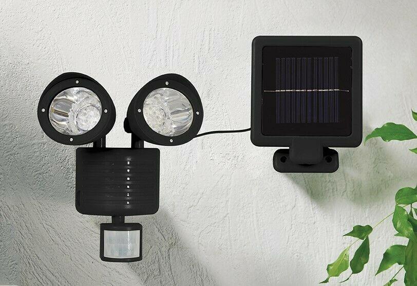 22 LED Solar Sensor Light